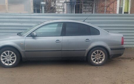 Volkswagen Passat B5+ рестайлинг, 1997 год, 450 000 рублей, 2 фотография