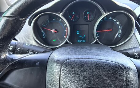 Chevrolet Cruze II, 2014 год, 680 000 рублей, 3 фотография