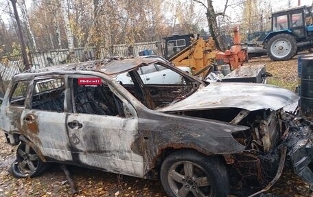 Mitsubishi Outlander III рестайлинг 3, 2005 год, 50 000 рублей, 3 фотография