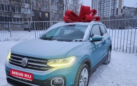 Volkswagen T-Cross I, 2019 год, 1 700 000 рублей, 9 фотография