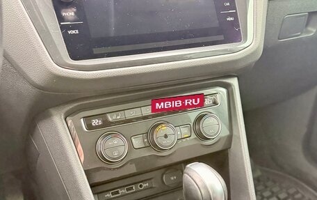 Volkswagen Tiguan II, 2020 год, 2 350 000 рублей, 22 фотография