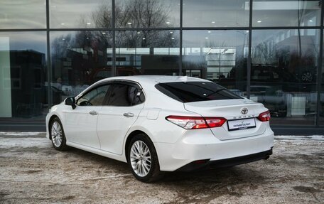 Toyota Camry, 2019 год, 2 900 000 рублей, 6 фотография