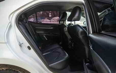 Toyota Camry, 2019 год, 2 900 000 рублей, 13 фотография