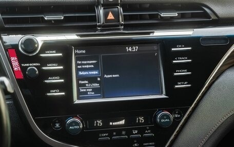 Toyota Camry, 2019 год, 2 900 000 рублей, 19 фотография