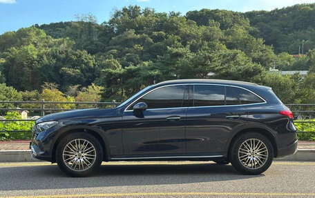 Mercedes-Benz GLC, 2024 год, 6 700 000 рублей, 4 фотография