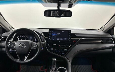 Toyota Camry, 2021 год, 3 956 000 рублей, 17 фотография