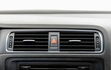 Volkswagen Jetta VI, 2012 год, 1 128 000 рублей, 23 фотография