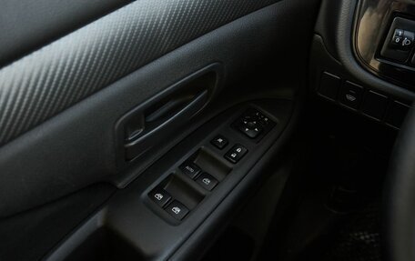 Mitsubishi Outlander III рестайлинг 3, 2015 год, 1 600 000 рублей, 12 фотография