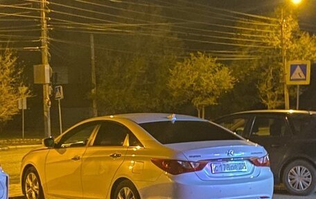 Hyundai Sonata VI, 2012 год, 1 200 000 рублей, 2 фотография