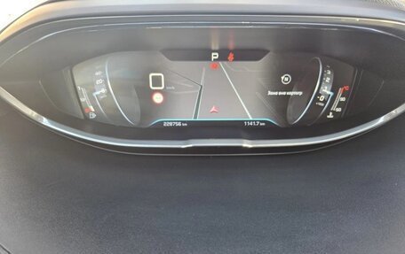 Peugeot 3008 II, 2018 год, 1 350 000 рублей, 15 фотография