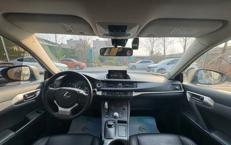 Lexus CT I рестайлинг, 2021 год, 2 230 000 рублей, 8 фотография