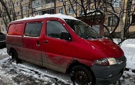 Toyota HiAce, 1997 год, 270 000 рублей, 3 фотография