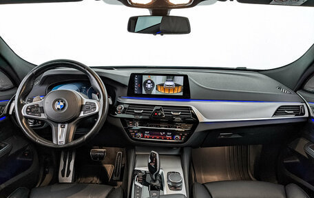 BMW 6 серия, 2019 год, 5 050 000 рублей, 14 фотография