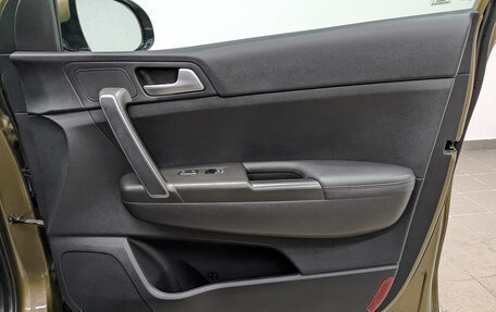 KIA Sportage IV рестайлинг, 2017 год, 1 915 000 рублей, 24 фотография