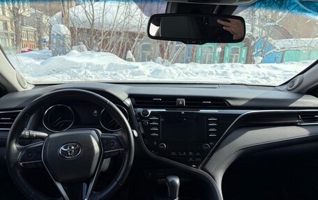 Toyota Camry, 2018 год, 3 100 000 рублей, 7 фотография