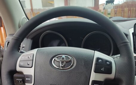 Toyota Land Cruiser 200, 2012 год, 3 700 000 рублей, 2 фотография