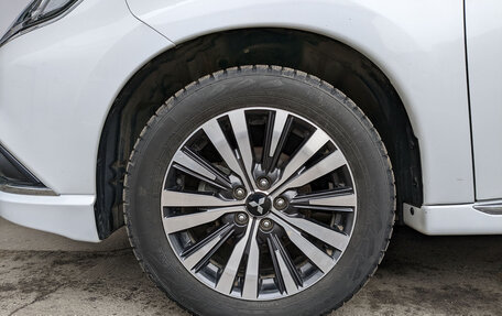 Mitsubishi Outlander III рестайлинг 3, 2022 год, 2 699 000 рублей, 12 фотография