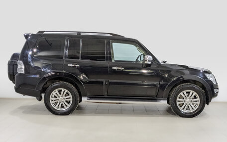 Mitsubishi Pajero IV, 2017 год, 3 450 000 рублей, 4 фотография