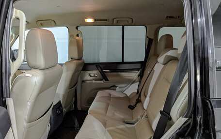 Mitsubishi Pajero IV, 2017 год, 3 450 000 рублей, 18 фотография