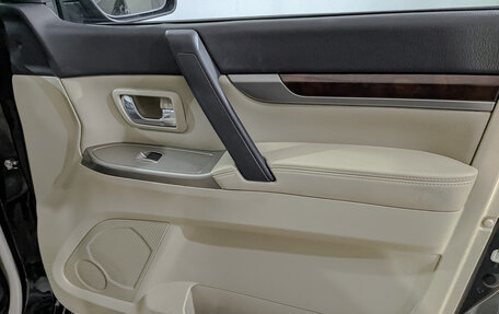 Mitsubishi Pajero IV, 2017 год, 3 450 000 рублей, 25 фотография