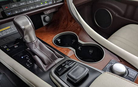 Lexus RX IV рестайлинг, 2015 год, 4 490 000 рублей, 28 фотография