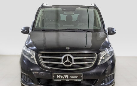 Mercedes-Benz V-Класс, 2017 год, 4 199 000 рублей, 2 фотография