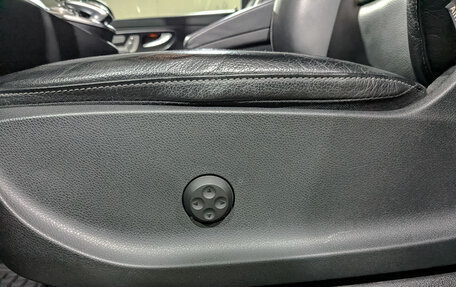 Mercedes-Benz V-Класс, 2017 год, 4 199 000 рублей, 29 фотография