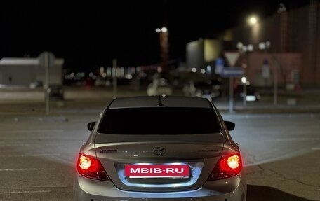 Hyundai Solaris II рестайлинг, 2011 год, 950 000 рублей, 5 фотография