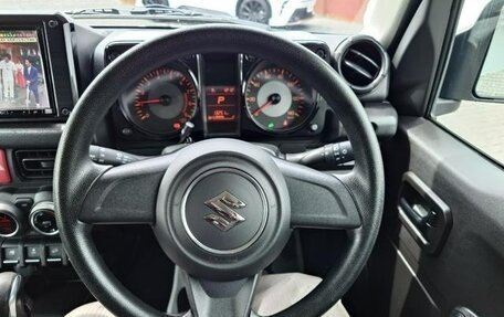 Suzuki Jimny, 2022 год, 1 350 000 рублей, 15 фотография