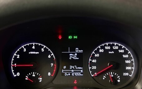 Hyundai Solaris II рестайлинг, 2017 год, 1 250 000 рублей, 11 фотография