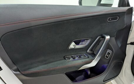 Mercedes-Benz CLA, 2022 год, 4 200 000 рублей, 22 фотография