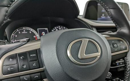 Lexus RX IV рестайлинг, 2021 год, 6 300 000 рублей, 25 фотография