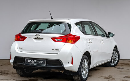 Toyota Auris II, 2013 год, 1 450 000 рублей, 5 фотография