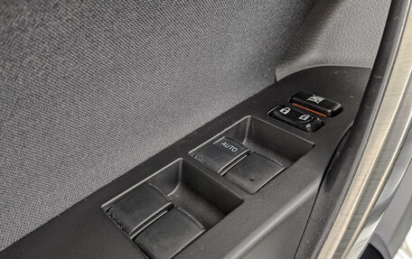 Toyota Auris II, 2013 год, 1 450 000 рублей, 27 фотография