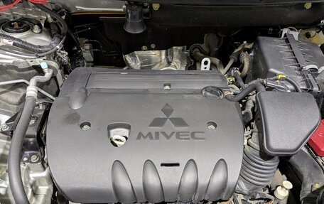 Mitsubishi Outlander III рестайлинг 3, 2020 год, 2 400 000 рублей, 4 фотография