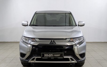 Mitsubishi Outlander III рестайлинг 3, 2020 год, 2 400 000 рублей, 7 фотография