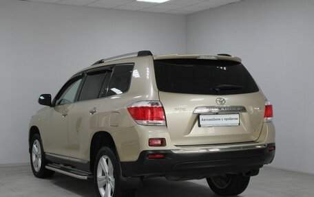 Toyota Highlander III, 2011 год, 1 979 900 рублей, 6 фотография