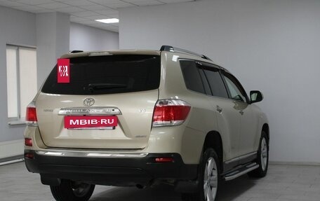 Toyota Highlander III, 2011 год, 1 979 900 рублей, 4 фотография