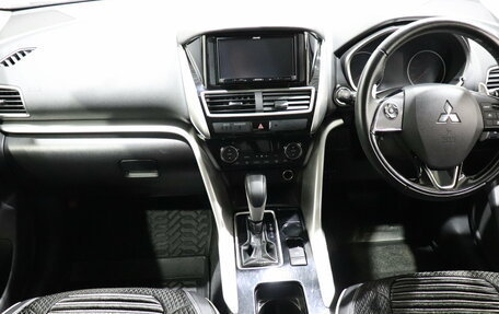 Mitsubishi Eclipse Cross, 2018 год, 1 995 000 рублей, 14 фотография