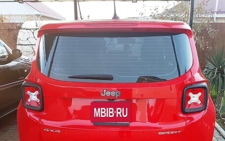 Jeep Renegade I рестайлинг, 2017 год, 1 880 000 рублей, 2 фотография