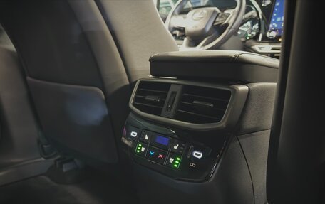 Lexus RX IV рестайлинг, 2023 год, 9 000 000 рублей, 38 фотография