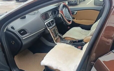 Volvo V40 Cross Country I, 2017 год, 1 699 000 рублей, 3 фотография