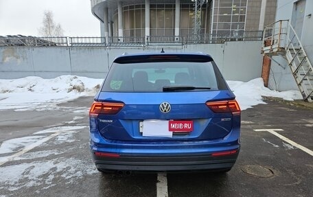 Volkswagen Tiguan II, 2018 год, 2 380 000 рублей, 7 фотография