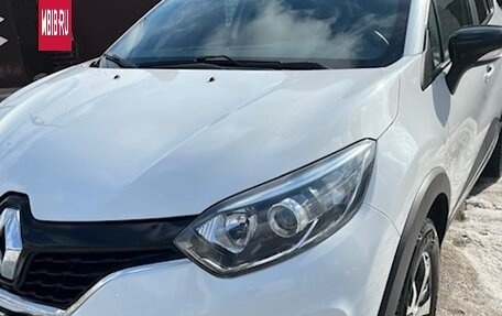 Renault Kaptur I рестайлинг, 2019 год, 1 350 000 рублей, 3 фотография