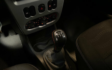 Renault Sandero I, 2013 год, 680 000 рублей, 14 фотография