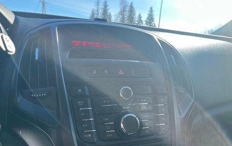 Opel Astra J, 2011 год, 610 000 рублей, 11 фотография