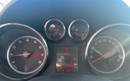 Opel Astra J, 2011 год, 610 000 рублей, 18 фотография