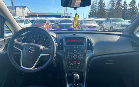 Opel Astra J, 2011 год, 610 000 рублей, 15 фотография