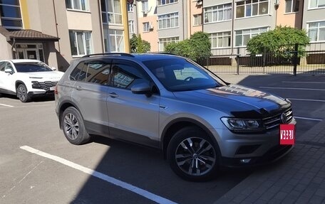Volkswagen Tiguan II, 2019 год, 2 400 000 рублей, 1 фотография