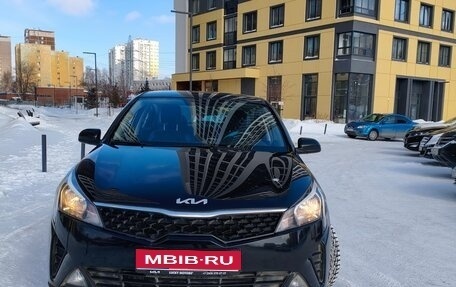 KIA Rio IV, 2022 год, 1 750 000 рублей, 1 фотография